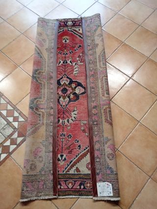 Tappeto persiano originale. Fatto.