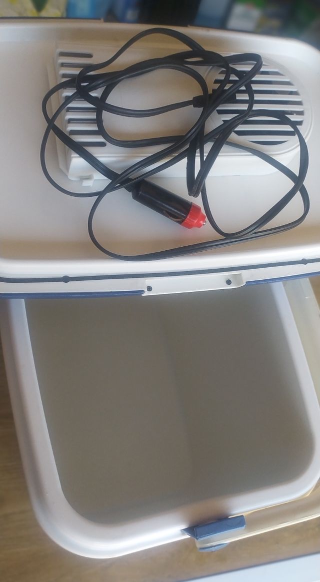 Nevera portátil eléctrica de playa