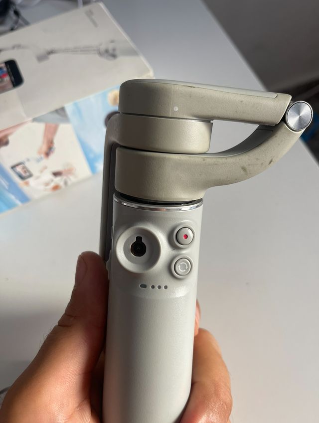 Estabilizador GIMBAL  DJI OM5 Sin trípode