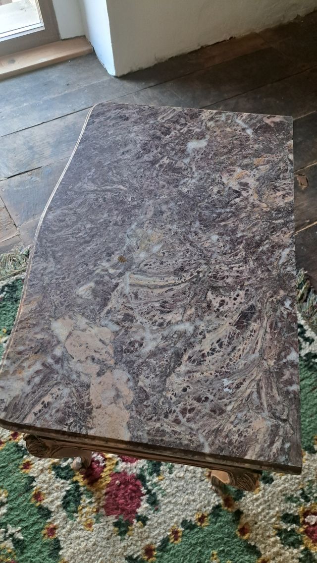 2 Mesitas mármol, estilo isabelino