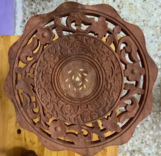 Mesita madera. India.