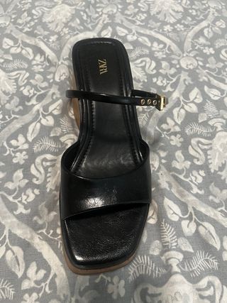Sandalias negras con plataforma ZARA