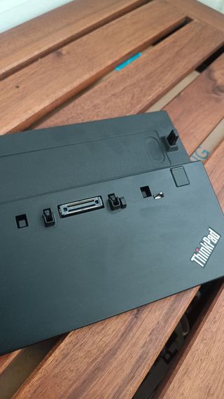 Base Lenovo ThinkPad Pro Dock 40A1