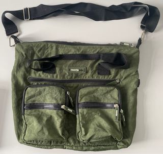 Bolsa para viaje u oficina verde
