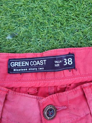 Bermudas chico rojas sin estrenar