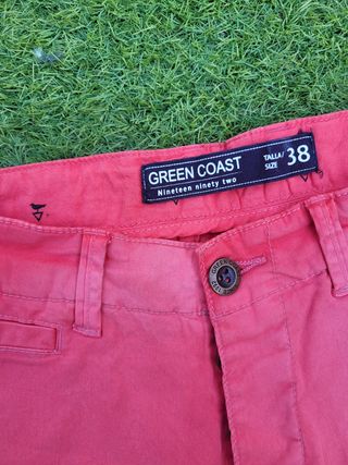 Bermudas chico rojas sin estrenar