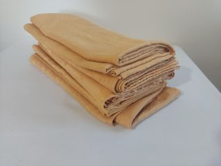 Mantel bordados dorado