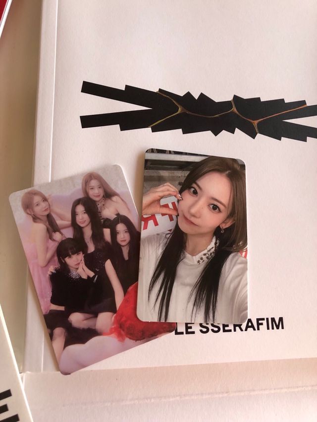 Antifragile album lesserafim