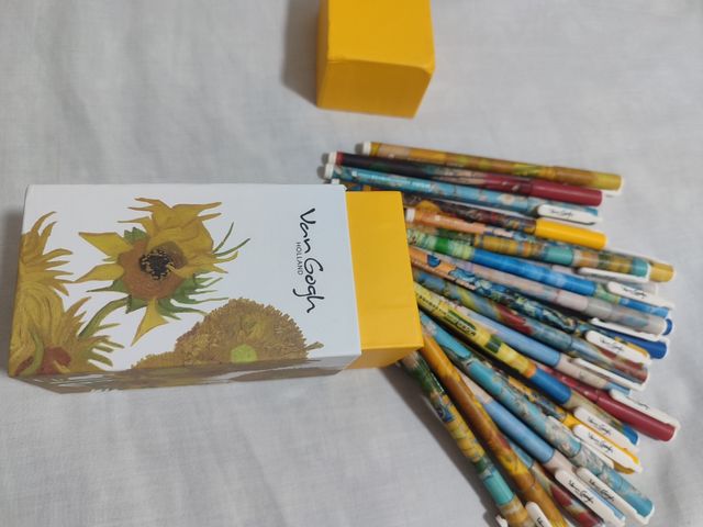 24 bolígrafos de Van Gogh