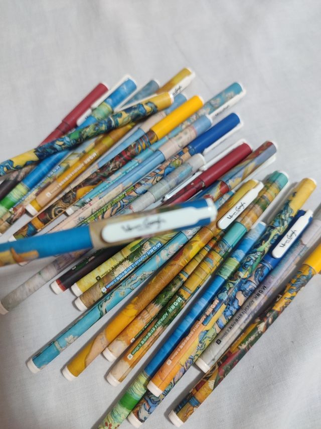 24 bolígrafos de Van Gogh