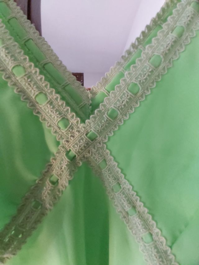 Camison verde lima precioso.