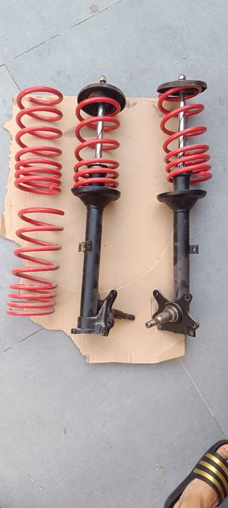 BMW 2002 e10 manguetas y amortiguadores 