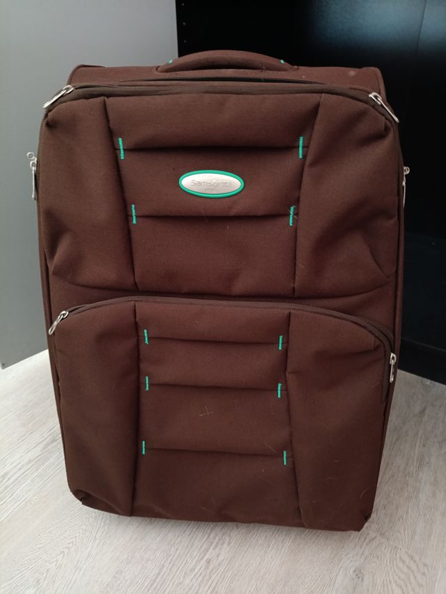 Samsonite, maleta mediana en tela, dos ruedas