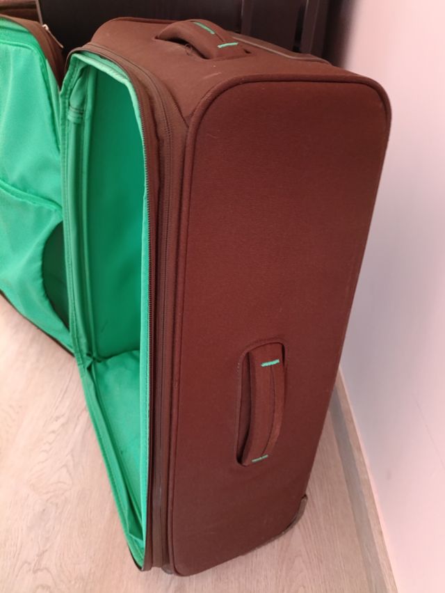 Samsonite, maleta mediana en tela, dos ruedas