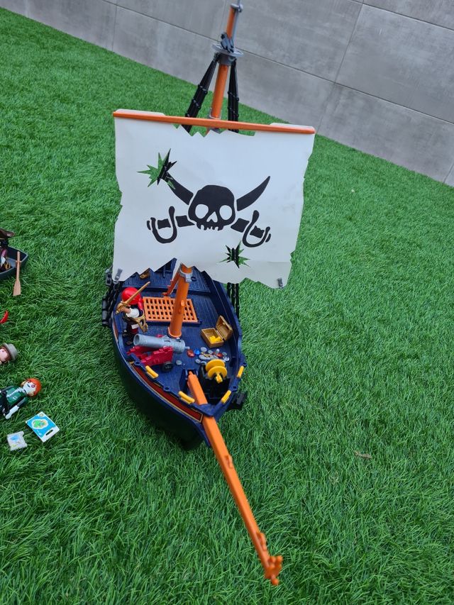 Barco pirata y accesorios playmobil