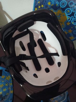 Casco y protecciones infantil