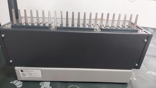 Maquina de encuadernar canutillos