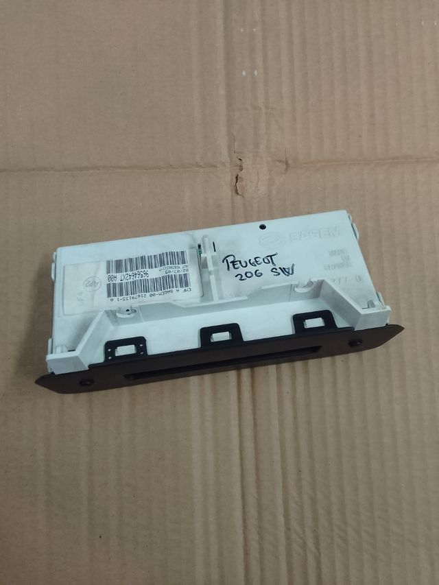 Pantalla multifunción Peugeot 206 sw