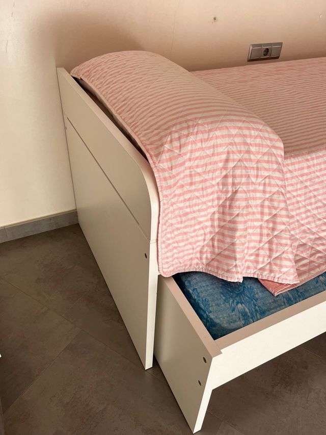 Cama mido y escritorio