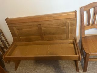 Banco pino macizo con almacenamiento.