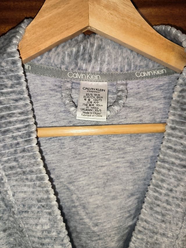 Bata marca Calvin Klein