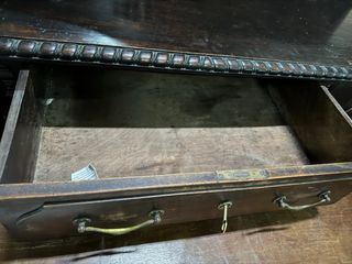 Aparador  de Madera Antiguo