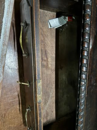 Aparador  de Madera Antiguo