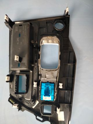 Consola central embellecedor Peugeot5008