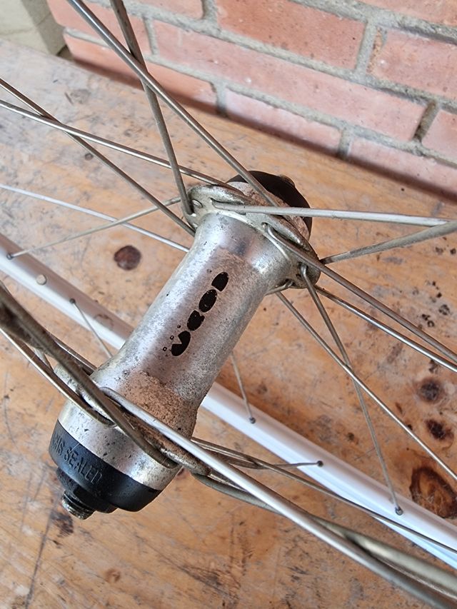 Llanta delantera Mavic X 221 con buje CODA