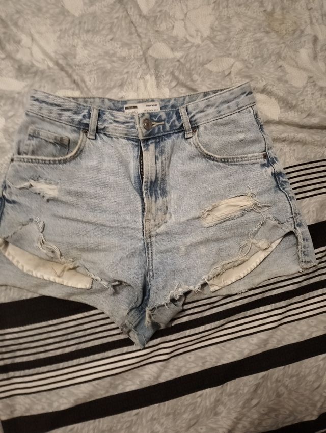 Bermudas de Bershka