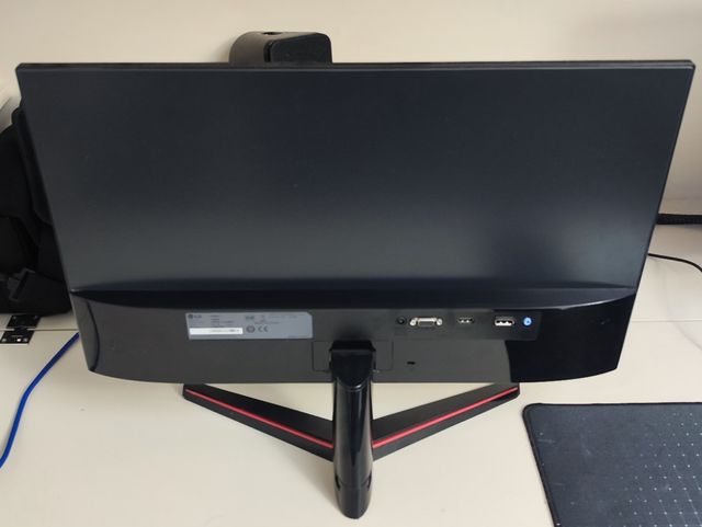 Monitor gaming LG