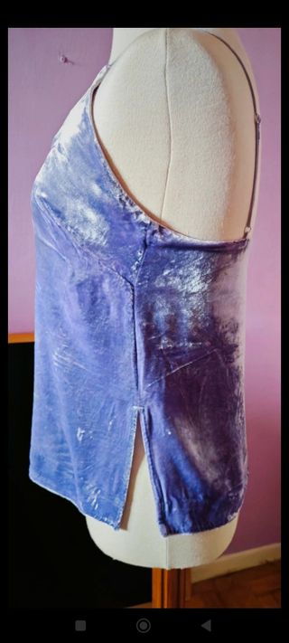 Top lila terciopelo tirantes S 5 euros 