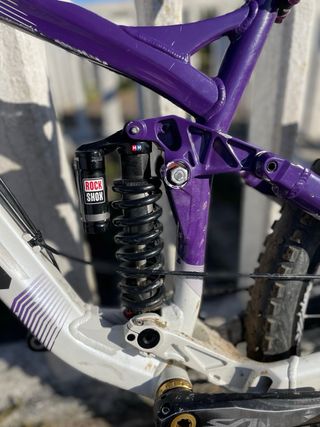 Bicicleta de DH vitus dominer 2 CAMBIO POR moto 49