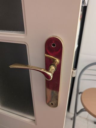 Puerta madera maciza