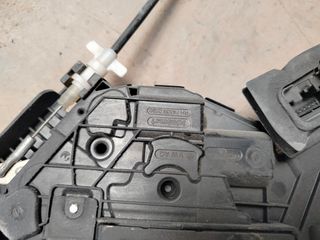Cerradura trasera derecha Skoda fabia