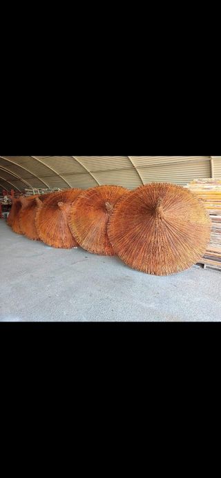 Sombrillas de carri verzo mimbre