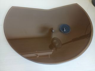 Mesita de cristal para lámpara de pié