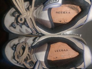 Zapatillas montaña Salomón con suela en mal estado