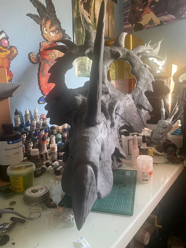 Dinosaurios - Cráneo de Styracosaurus 1:4