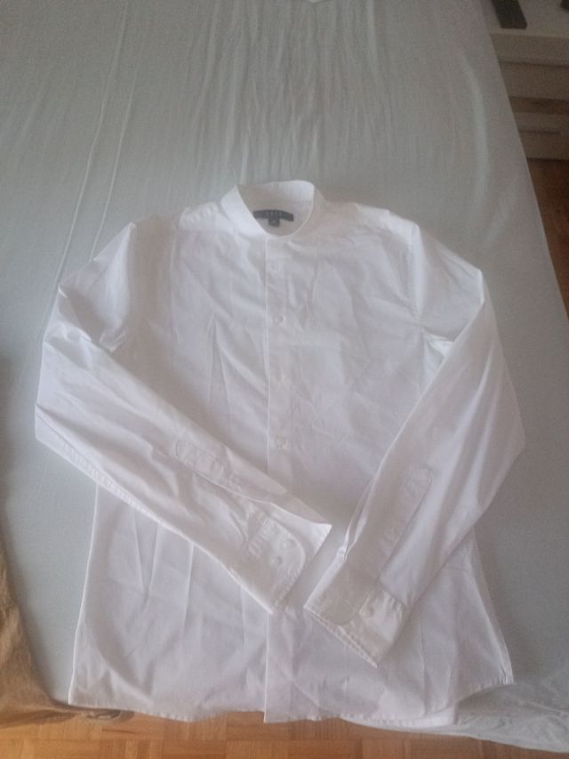 Conjunto de pantalón y camisa caballero