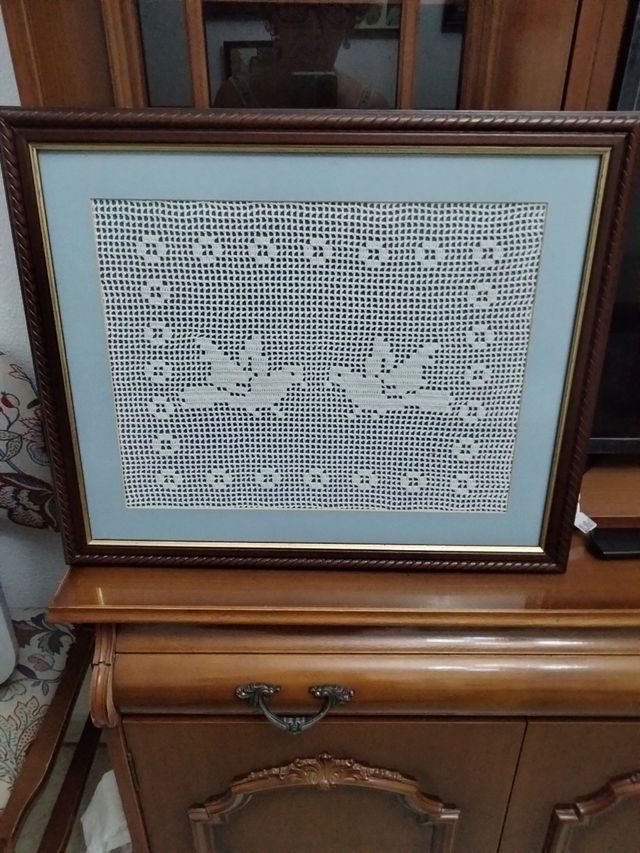 Paño de ganchillo enmarcado