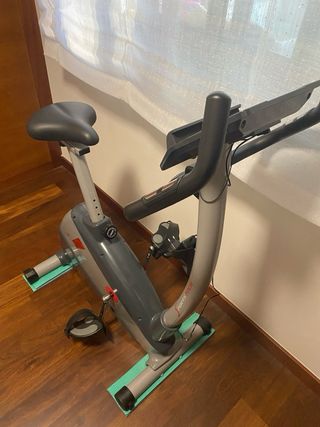 Bicicleta estática como nueva