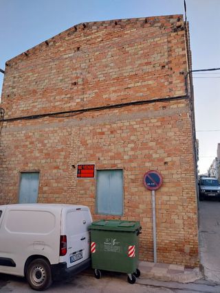 Nave, piso,meson,casa