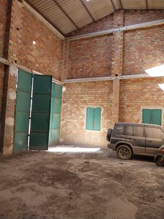 Nave, piso,meson,casa