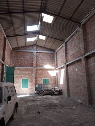 Nave, piso,meson,casa