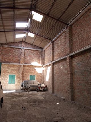 Nave, piso,meson,casa