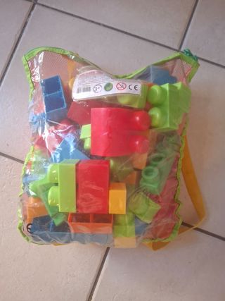 APE PLASTIC costruzioni plastica  51 pz+ zainetto