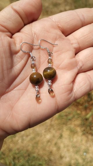 Preciosos Pendientes de Piedras.