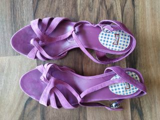 Sandalias Camper lila 