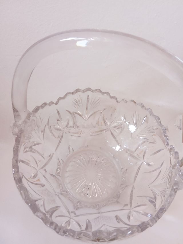 Cesta de cristal tallado